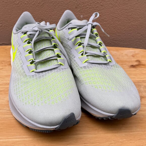 Nike Air Zoom Pegasus 37, size 12 - Picture 2 of 7